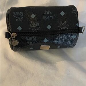 Black and Gray Toiletry Bag